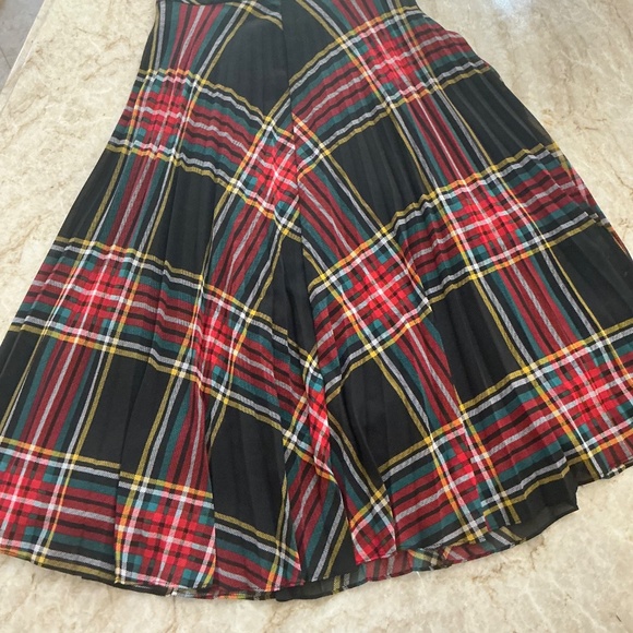 J. CREW HOLIDAY TARTAN SKIRT - Picture 2 of 3